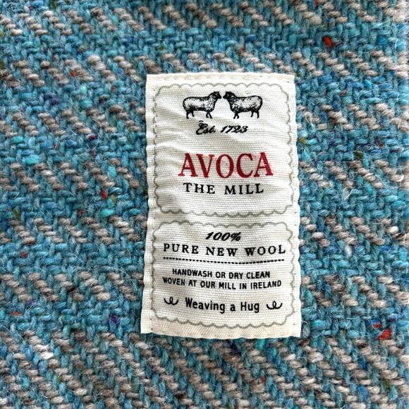 NWOT Irish Avoca Blanket Scarf 100% Pure New Wool Made in Ireland Blue Fringe - Picture 9 of 14
